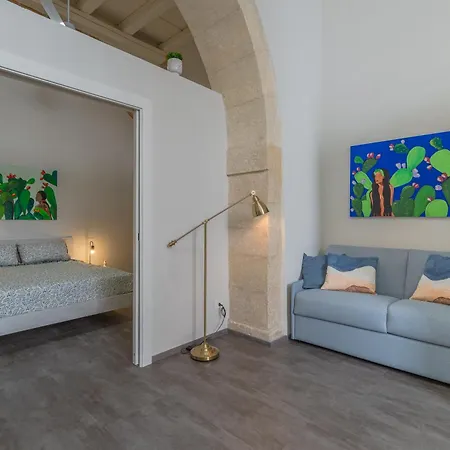 Historic Building Modern Touches - Ortigia