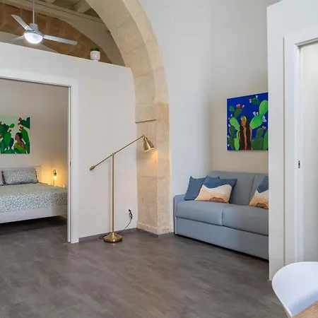 Historic Building Modern Touches - Ortigia * Syracuse