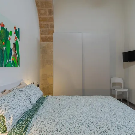 Historic Building Modern Touches - Ortigia Apartamento