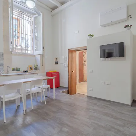 Historic Building Modern Touches - Ortigia Apartamento Syracuse