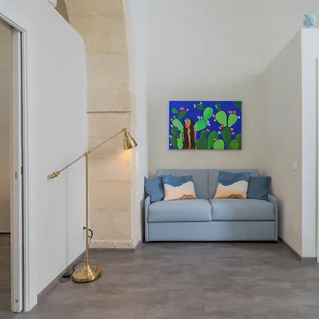 Historic Building Modern Touches - Ortigia